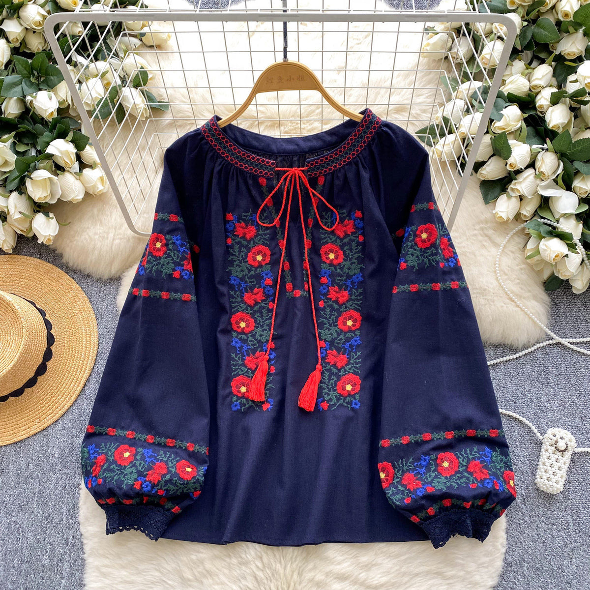 🤍🌿 Bluză Damă Retro cu Broderie și Șnur Decorativ